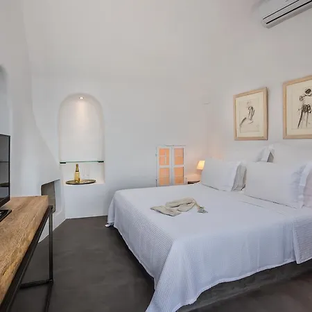 Aerie House * Oia
