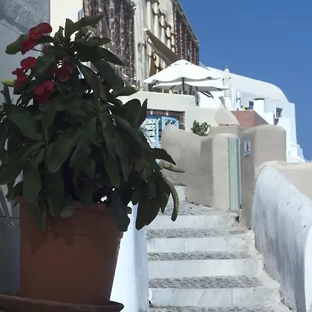 Aerie House * Oia