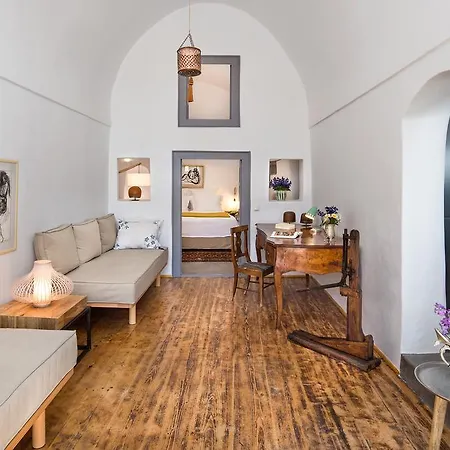 Aerie House * Oia