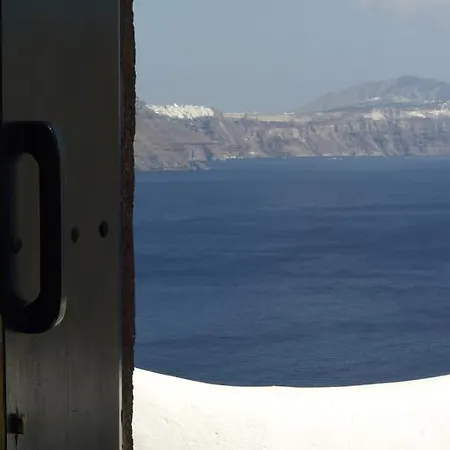 Aerie House Oia